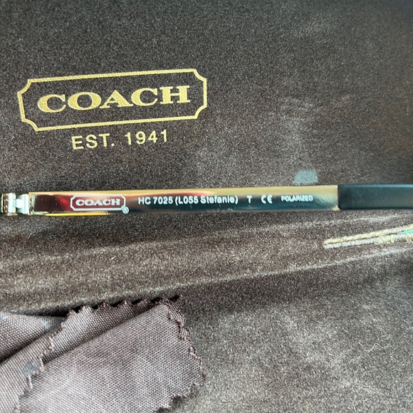 Polarized Coach Aviator Pilot Sunglasses - Picture 5 of 6